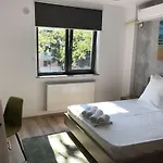 Lira Apartament *