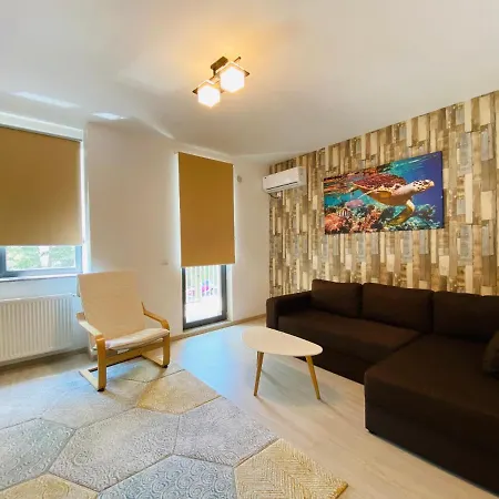 Apartment Lira