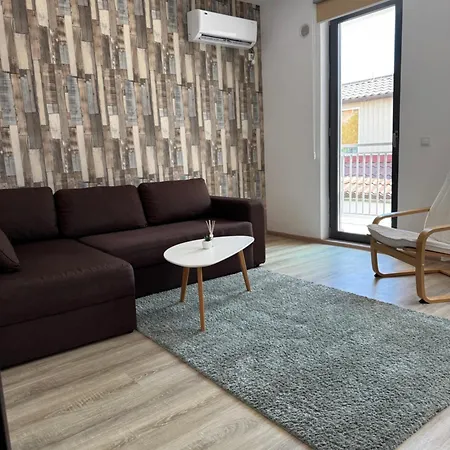 Apartment Lira