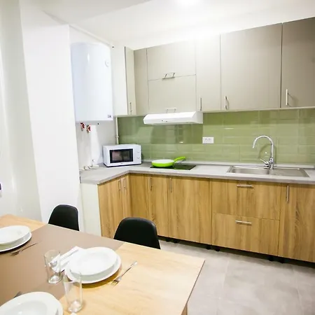 Lira Apartment *