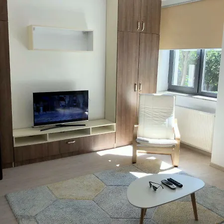 Apartment Lira *